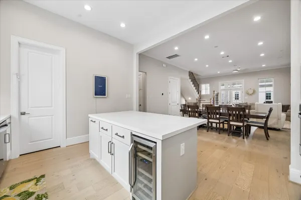 $750,000 | 966 Dunleigh Meadows Lane, Houston, TX 77055