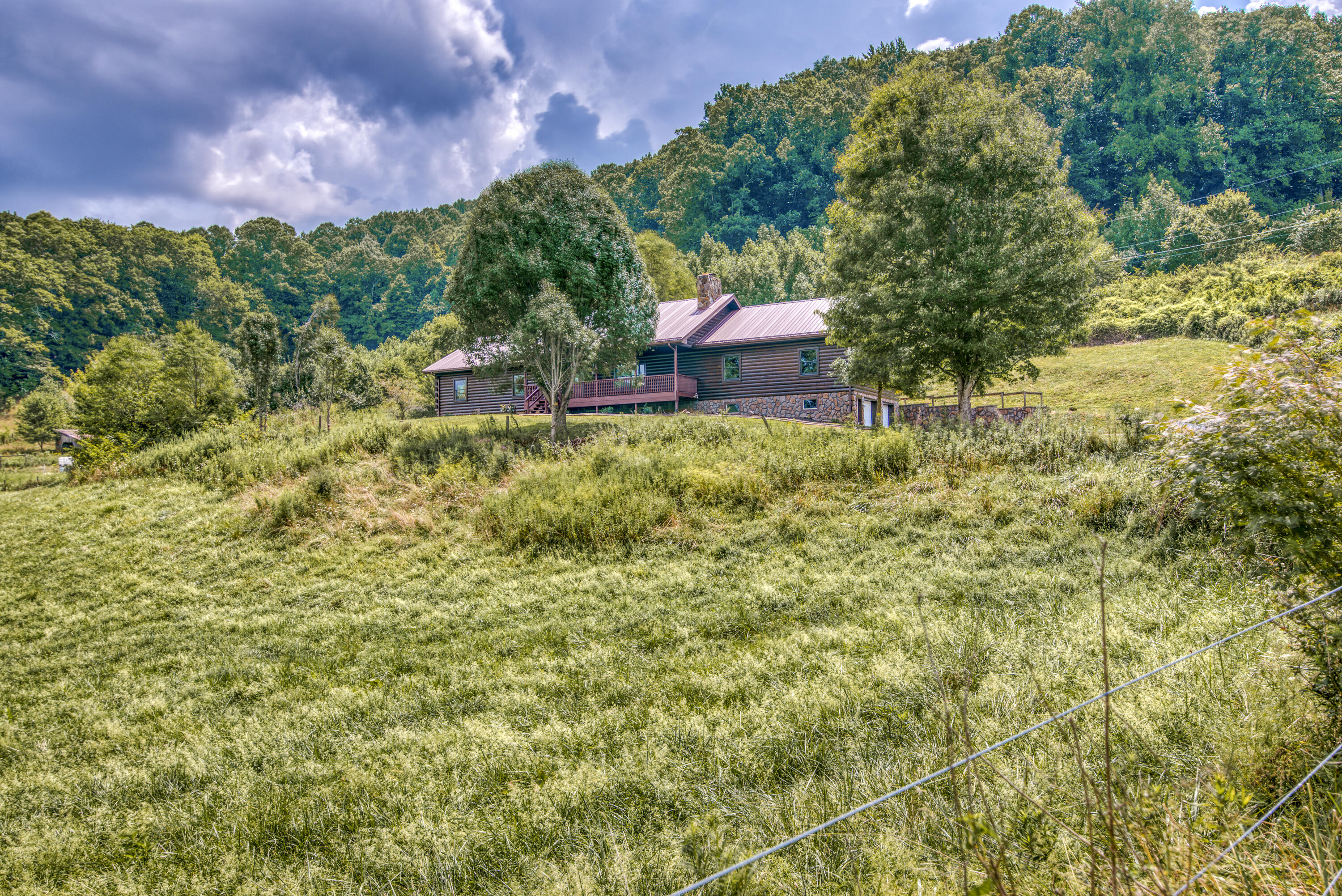 28318 Robindale Road Meadowview, VA 24361 - Photo 13 of 70 3027967D-9811-4701-97D1-C78143B56755