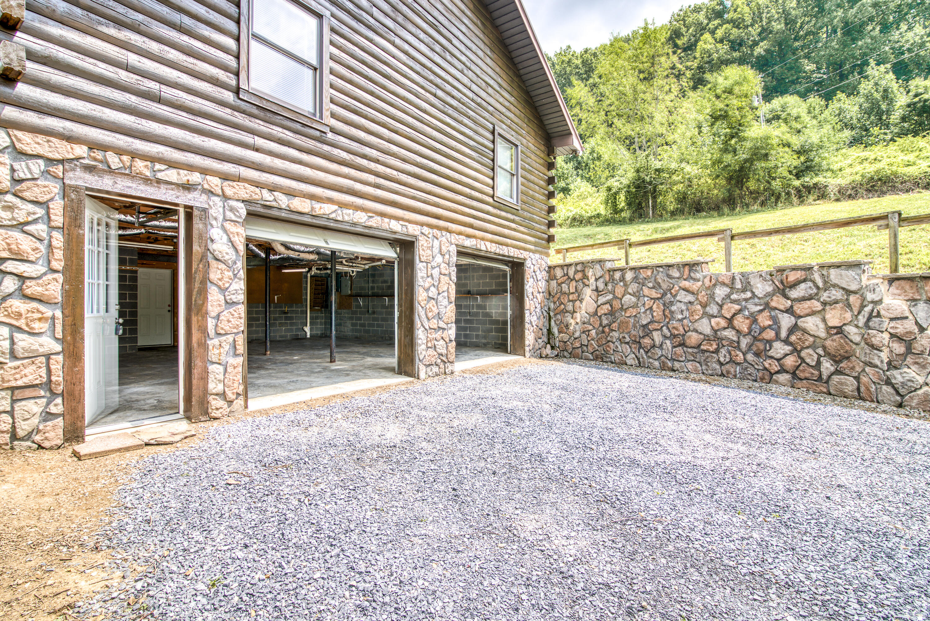 28318 Robindale Road Meadowview, VA 24361 - Photo 16 of 70 2C3D9A27-F655-4F2A-98E3-CAE34F433E42