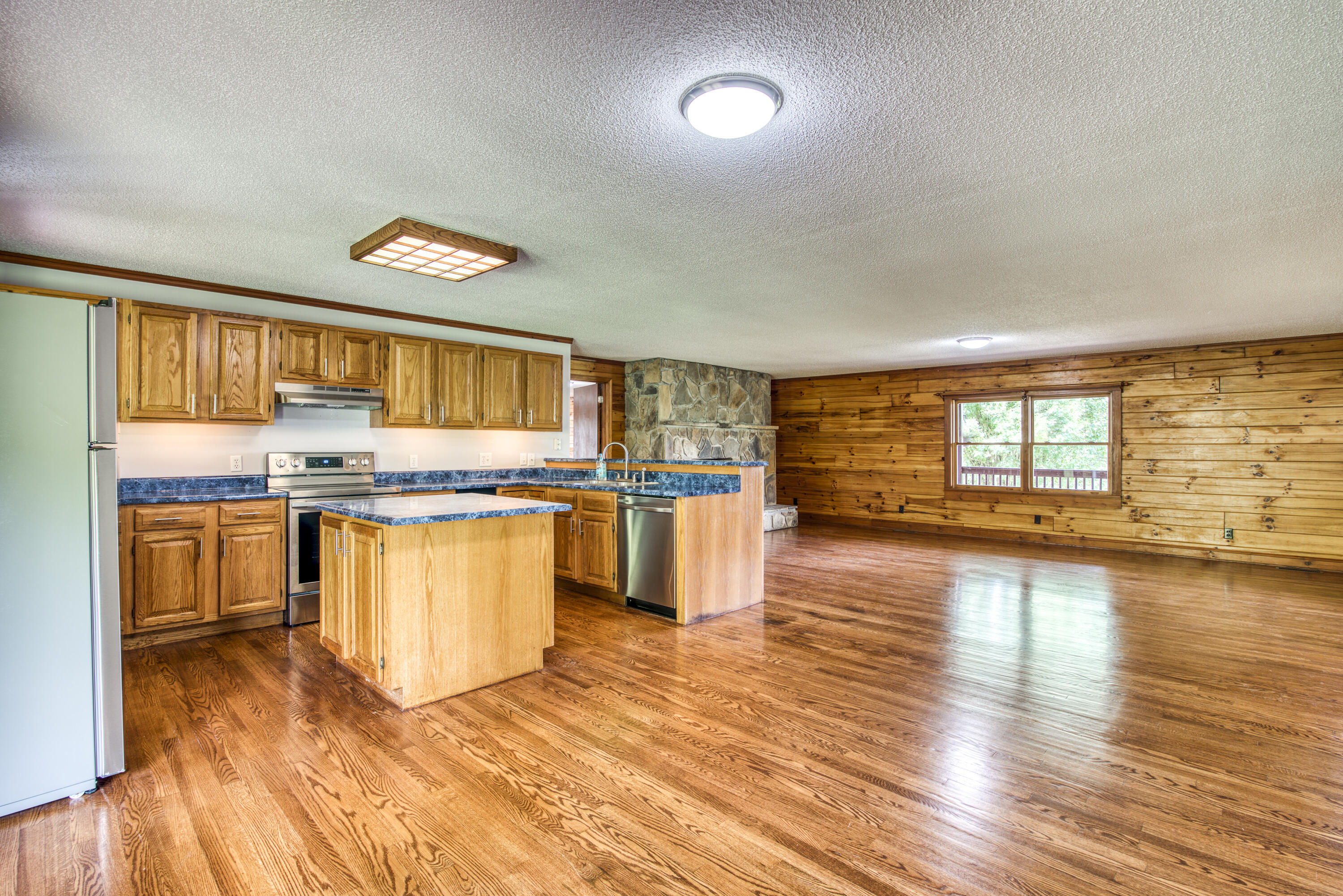 28318 Robindale Road Meadowview, VA 24361 - Photo 47 of 70 Center of Home