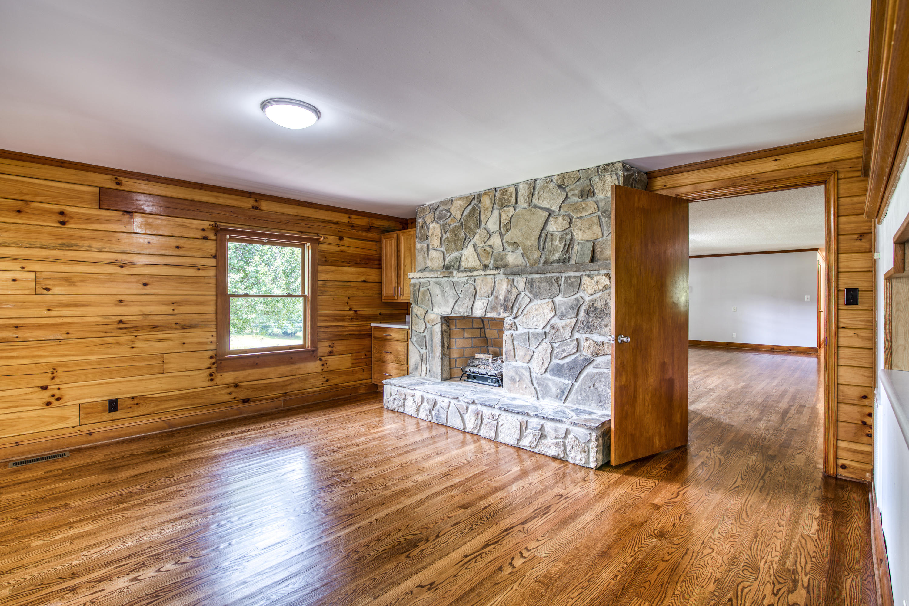 28318 Robindale Road Meadowview, VA 24361 - Photo 61 of 70 Den or part of "in-Law" suite