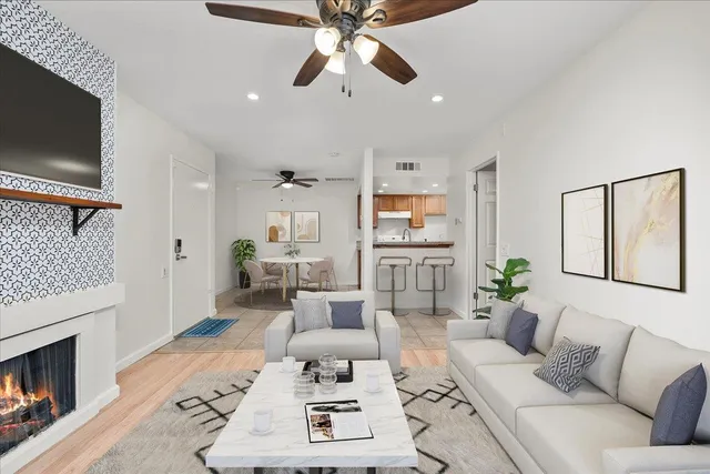 $215,000 | 903 Fulton Avenue, Unit 407, Sacramento, CA 95825