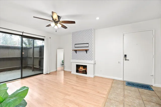 $215,000 | 903 Fulton Avenue, Unit 407, Sacramento, CA 95825