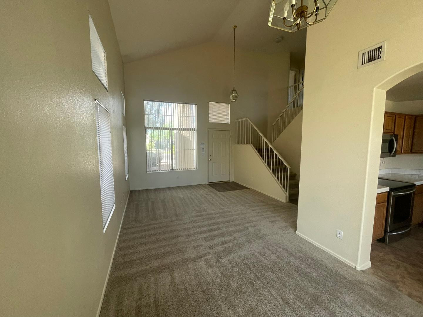 324 West Colt Road Tempe, AZ 85284 - Photo 3 of 19 Photo #3