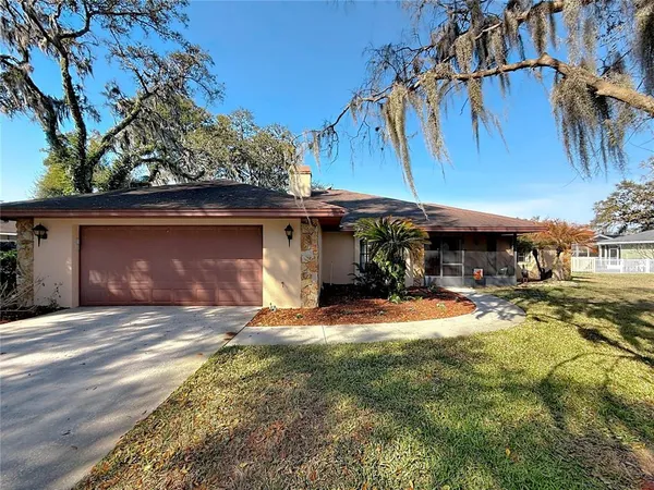 $510,000 | 452 Summit Chase Drive, Valrico, FL 33594