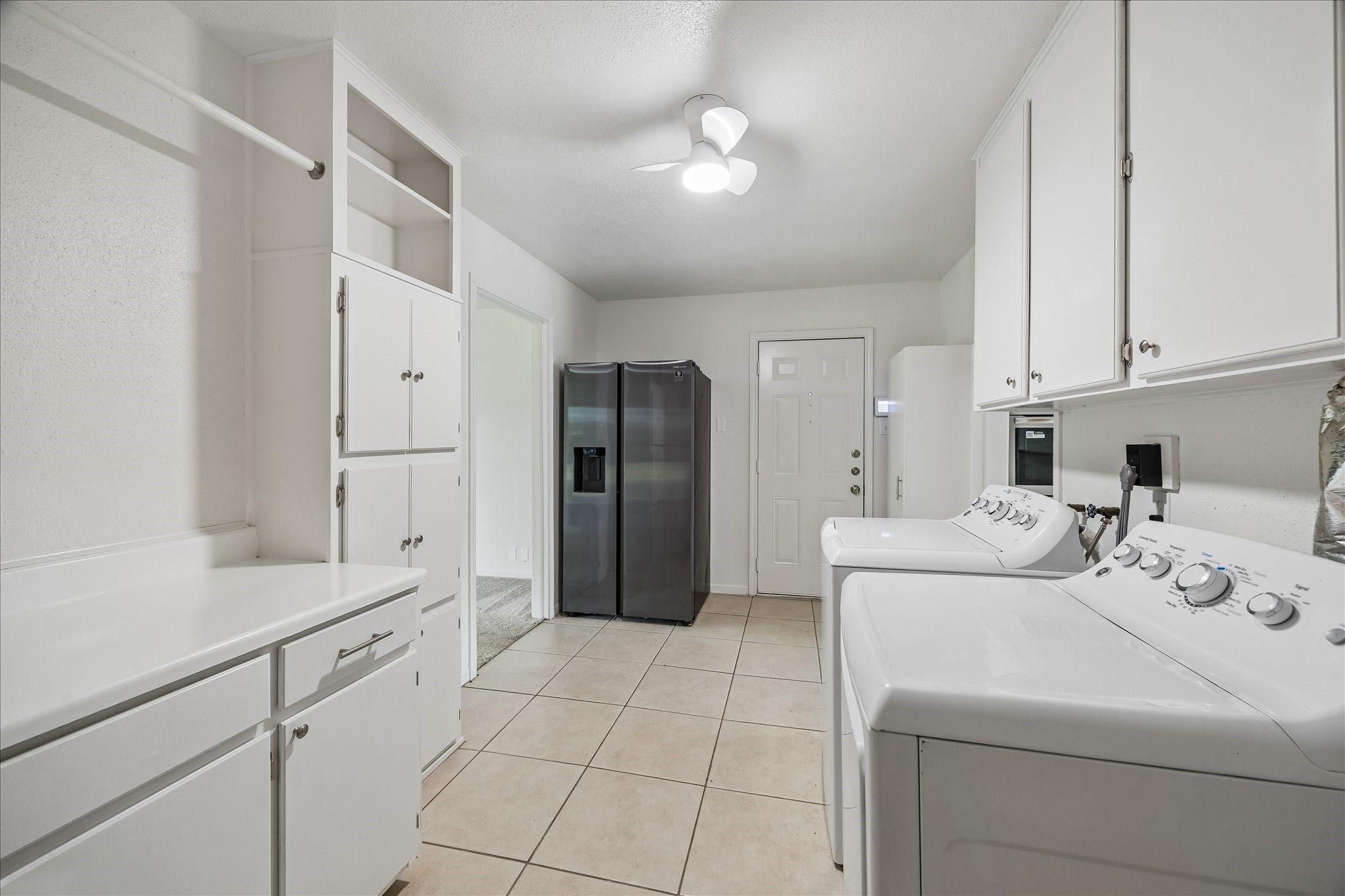 631 Lexington Square Humble, TX 77338 - Photo 21 of 22 Another view of laundry room