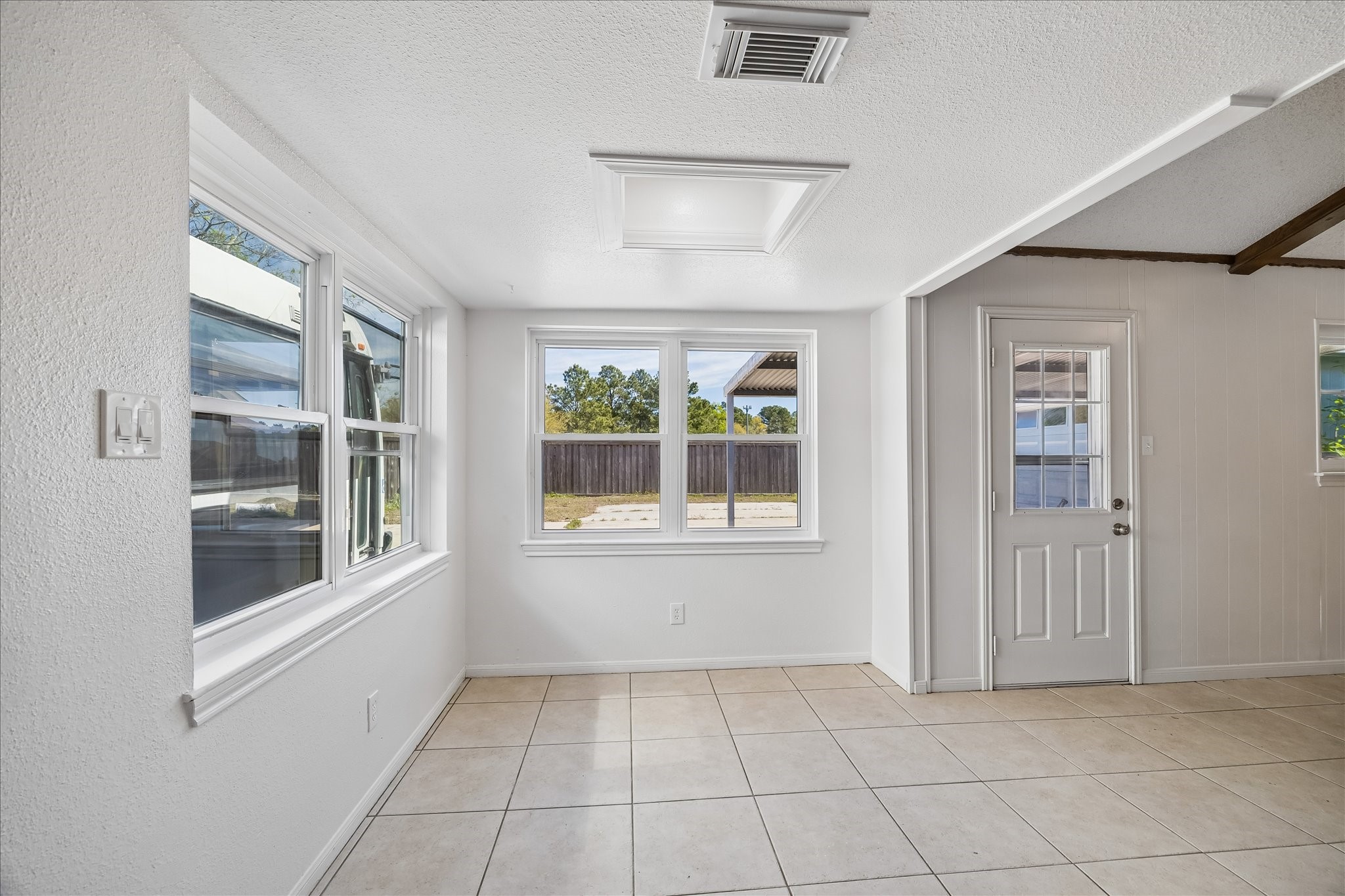 631 Lexington Square Humble, TX 77338 - Photo 7 of 22 This bright breakfast area seamlessly opens into a welcoming family room, perfect for effortless entertaining and cozy family gatherings.