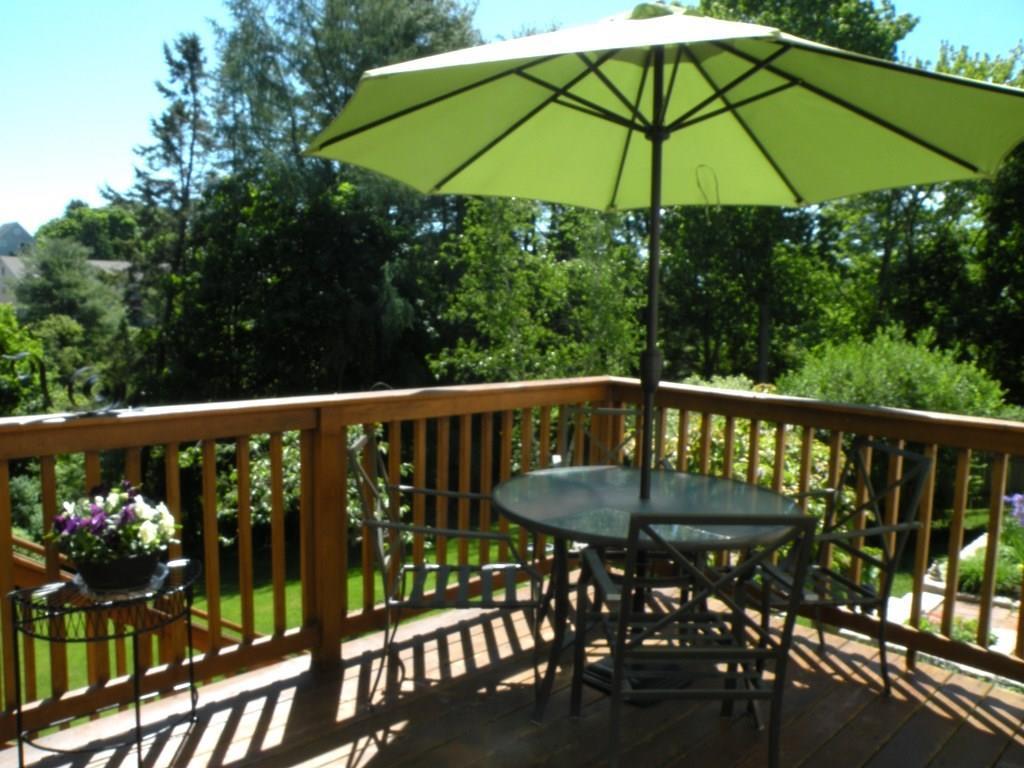 68 Winding Way Portland, ME 04102 - Photo 29 of 34 Deck dining