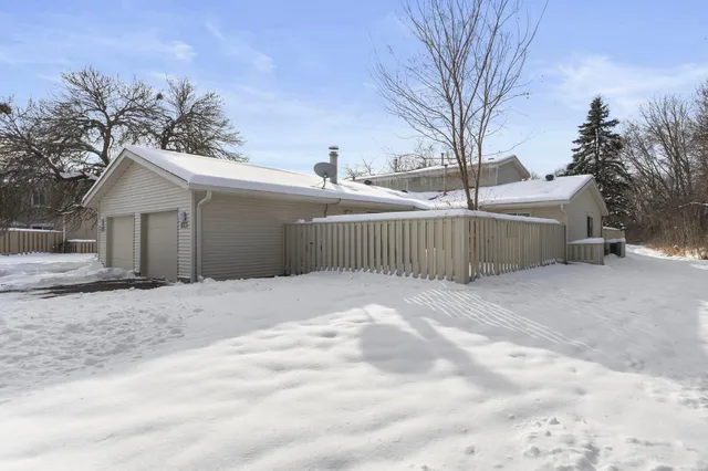 $215,000 | 1074 Carmel Court, Shoreview, MN 55126