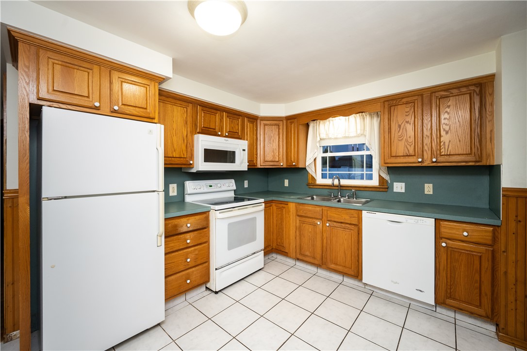 250 Pullen Avenue Pawtucket, RI 02861 - Photo 3 of 15