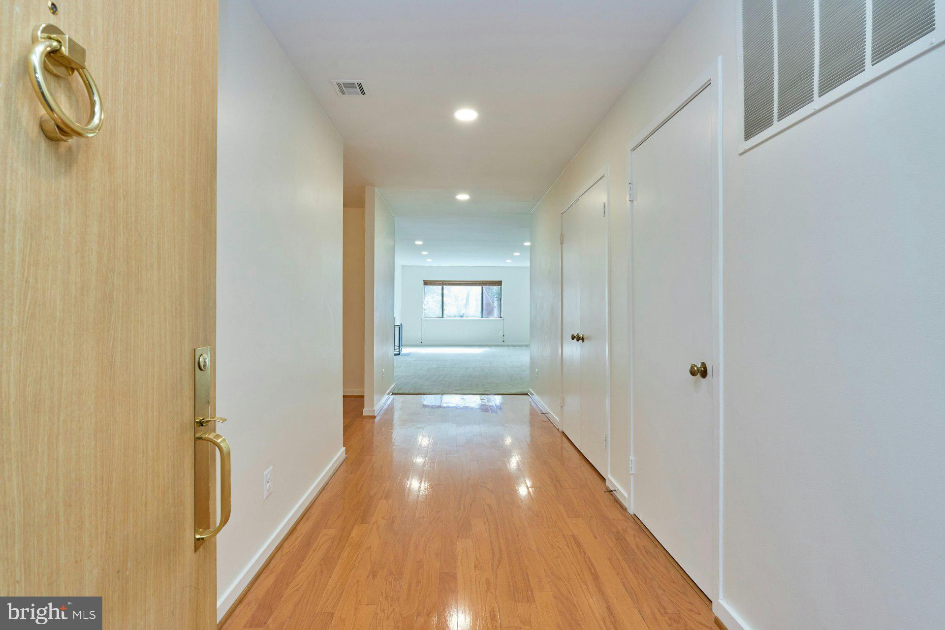 11500 Fairway Drive, Unit 101 Reston, VA 20190 - Photo 6 of 40 a view of gallery