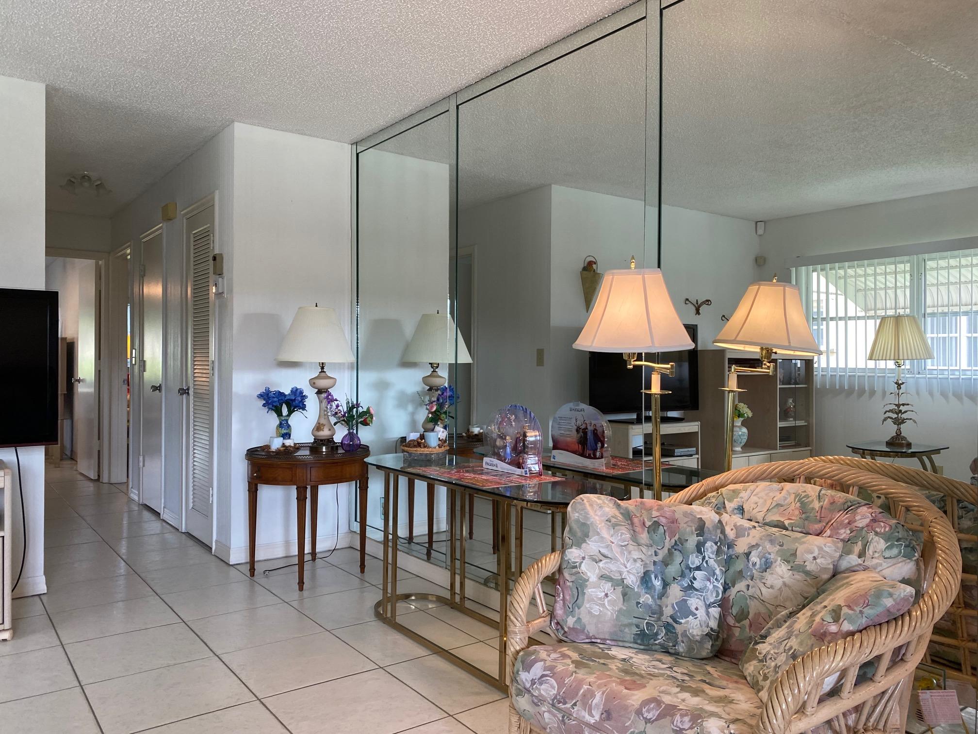 5779 Doris Court Delray Beach, FL 33484 - Photo 6 of 37 L/R end hall