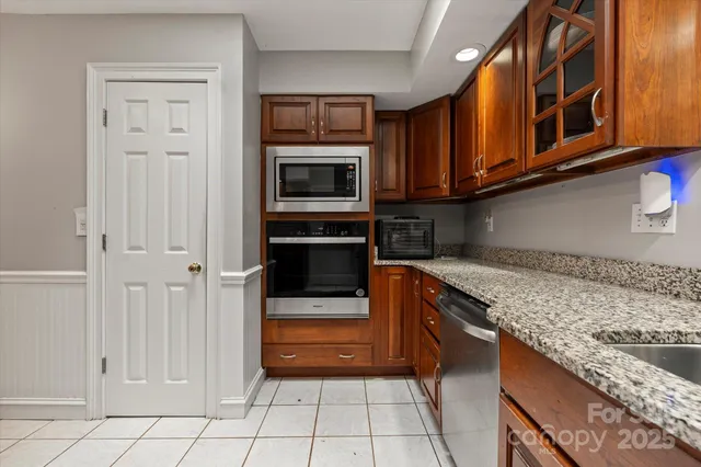 $759,000 | 314 Sweetwater Hills Drive, Hendersonville, NC 28791