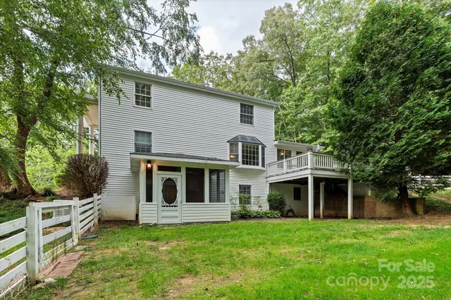 $759,000 | 314 Sweetwater Hills Drive, Hendersonville, NC 28791