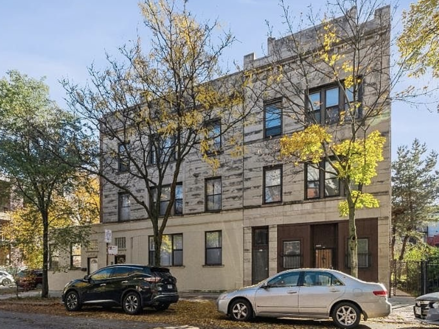 1037 West Polk Street, Unit 1R Chicago, IL 60607 - Photo 1 of 1