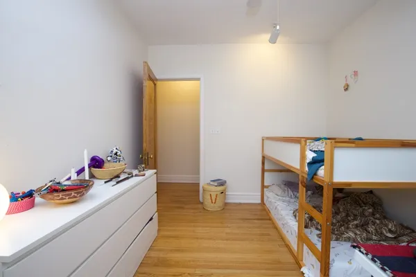 $2,300 | 6308 North Glenwood Avenue, Unit 2, Chicago, IL 60660