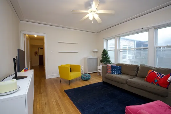 $2,300 | 6308 North Glenwood Avenue, Unit 2, Chicago, IL 60660