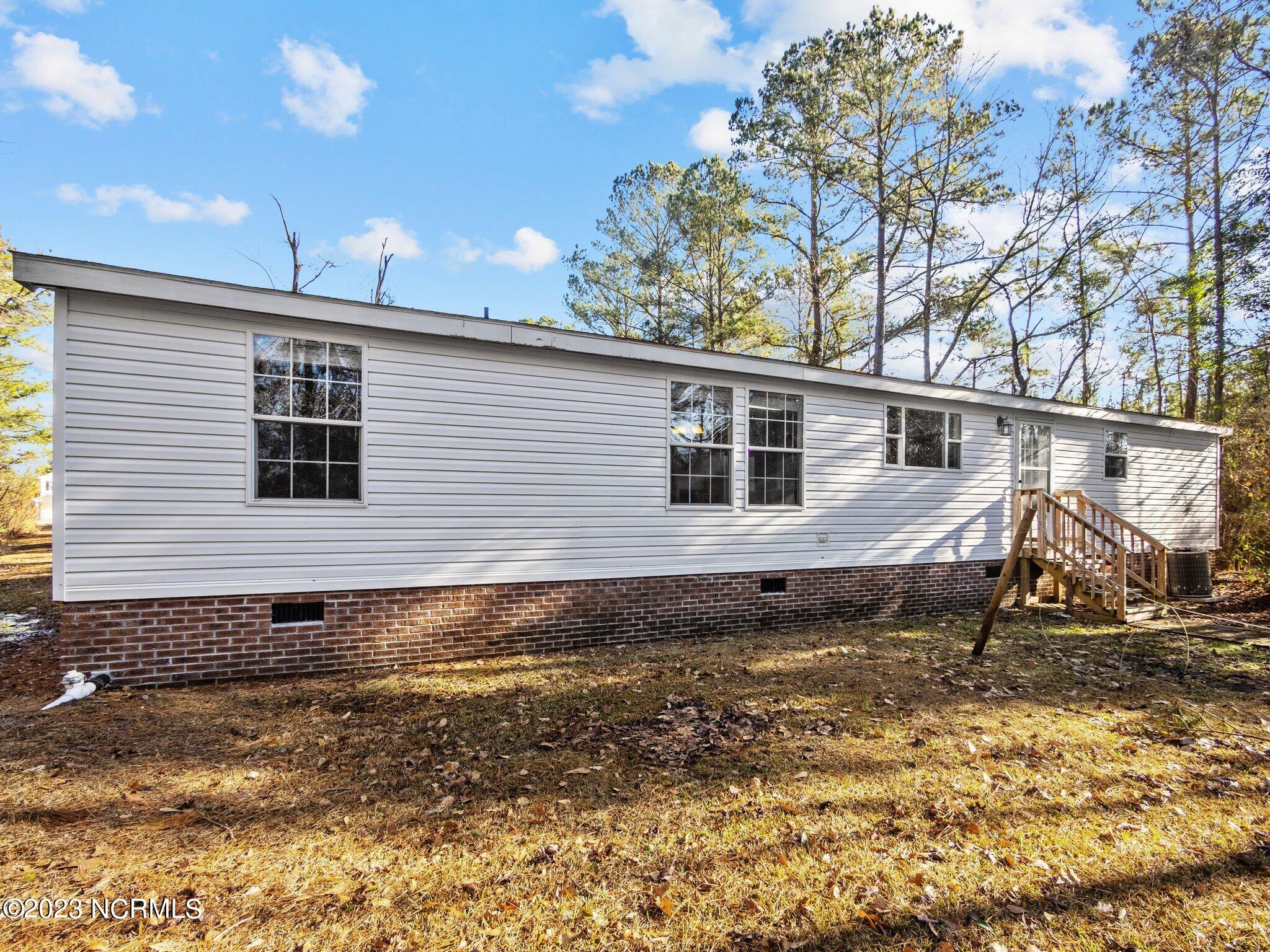 171 King Road Jacksonville, NC 28540 - Photo 6 of 50 6-web-or-mls-06
