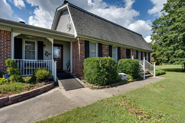 $387,000 | 1103 Hudson Avenue, Jasper, TN 37347