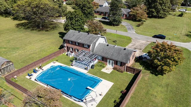 $387,000 | 1103 Hudson Avenue, Jasper, TN 37347