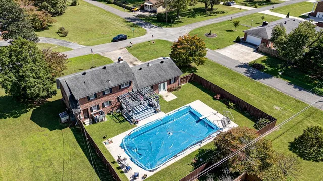 $387,000 | 1103 Hudson Avenue, Jasper, TN 37347