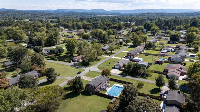 $387,000 | 1103 Hudson Avenue, Jasper, TN 37347