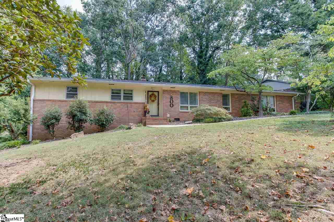 1 Ravensworth Road Taylors, SC 29687 - Photo 2 of 34 Gallery Image 2