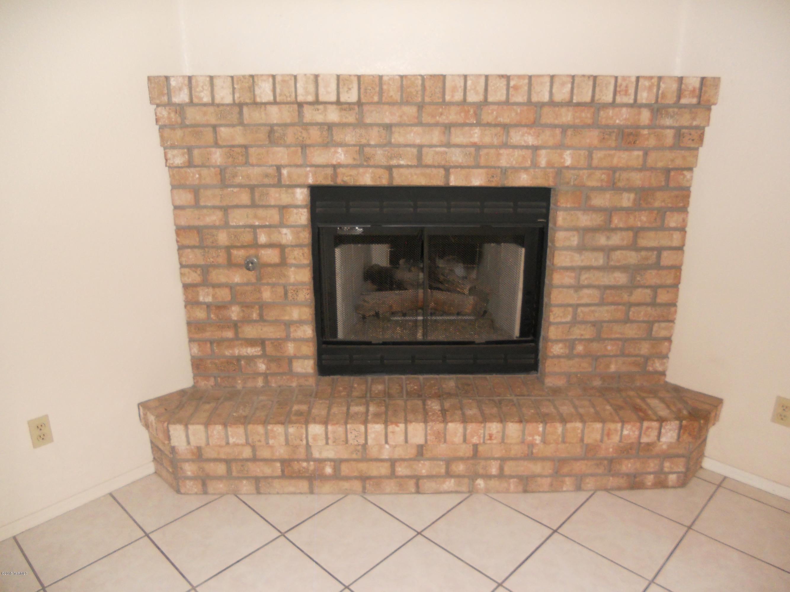 2440 West Catalpa Road Tucson, AZ 85742 - Photo 8 of 13