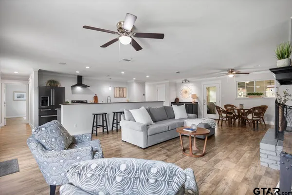 $298,000 | 212 Treetop Lane, Hideaway, TX 75771