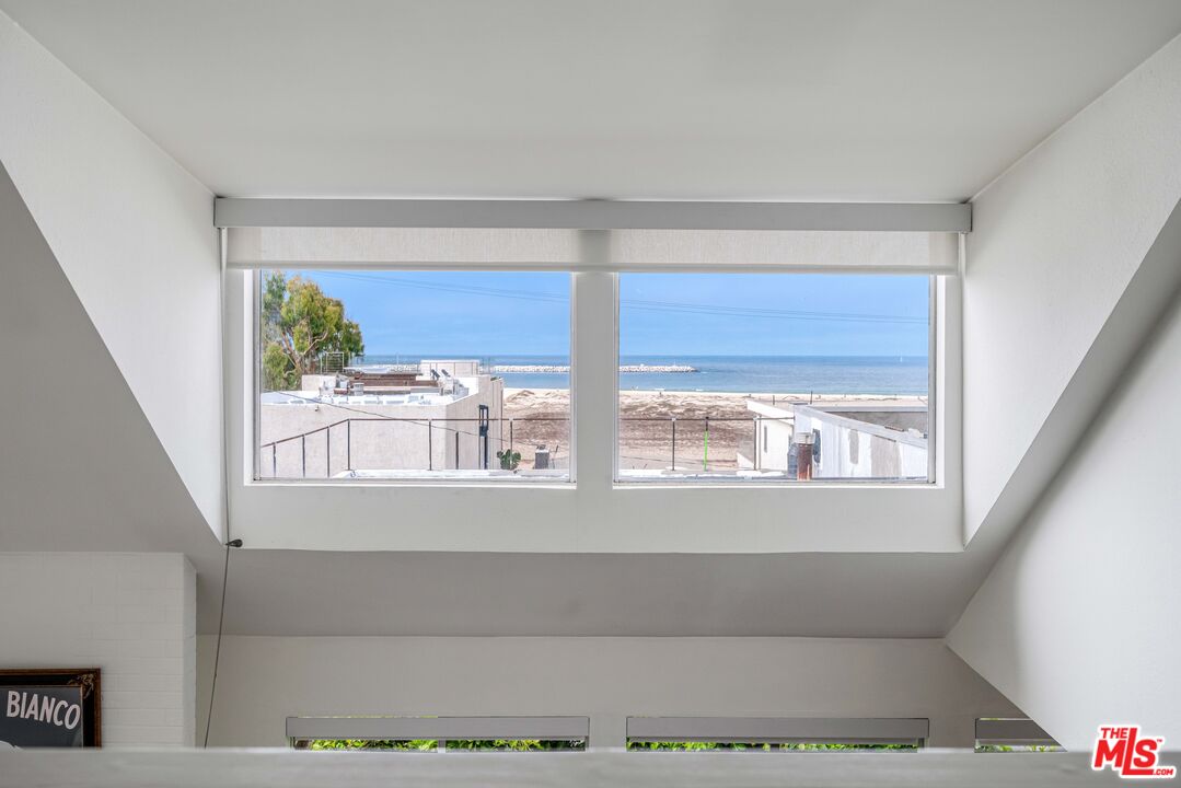 24 Westwind Street, Unit C Marina del Rey, CA 90292 - Photo 17 of 35 a view of an entryway