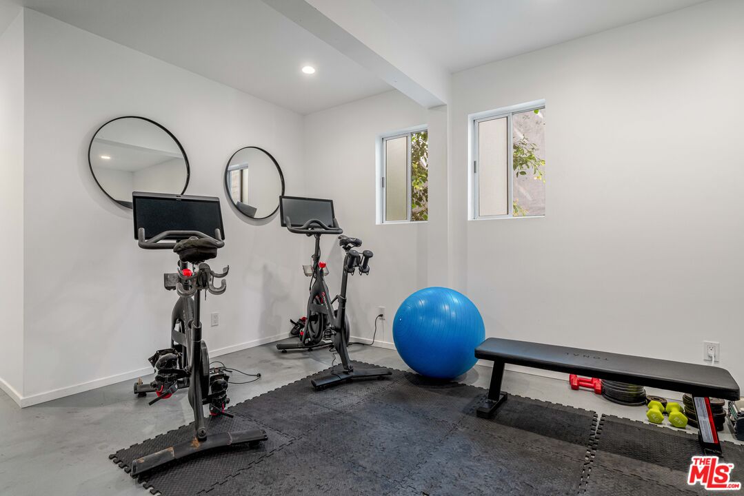 24 Westwind Street, Unit C Marina del Rey, CA 90292 - Photo 30 of 35 a view of a room with gym equipment