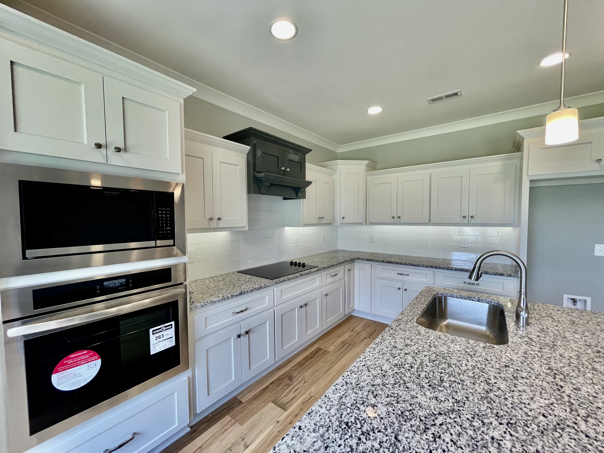 804 Becham Kenneth Circle Smyrna, TN 37167 - Photo 8 of 25 a kitchen with a sink stove and microwave