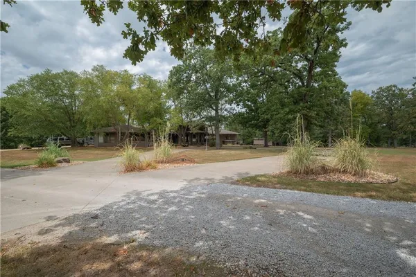 $4,490,000 | 731 Northwest 35th Lane, Lamar, MO 64759