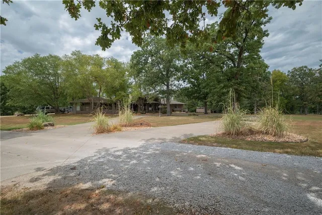 $4,490,000 | 731 Northwest 35th Lane, Lamar, MO 64759