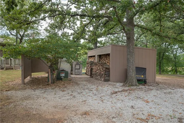 $4,490,000 | 731 Northwest 35th Lane, Lamar, MO 64759