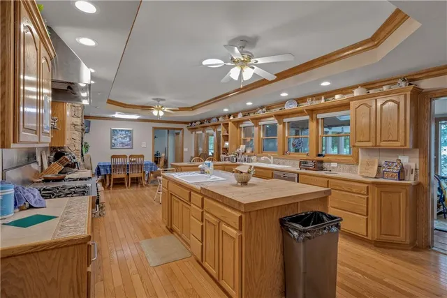 $4,490,000 | 731 Northwest 35th Lane, Lamar, MO 64759