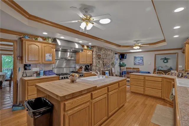 $4,490,000 | 731 Northwest 35th Lane, Lamar, MO 64759