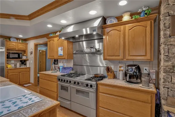 $4,490,000 | 731 Northwest 35th Lane, Lamar, MO 64759