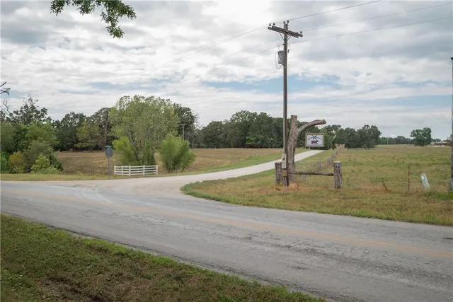 $4,490,000 | 731 Northwest 35th Lane, Lamar, MO 64759