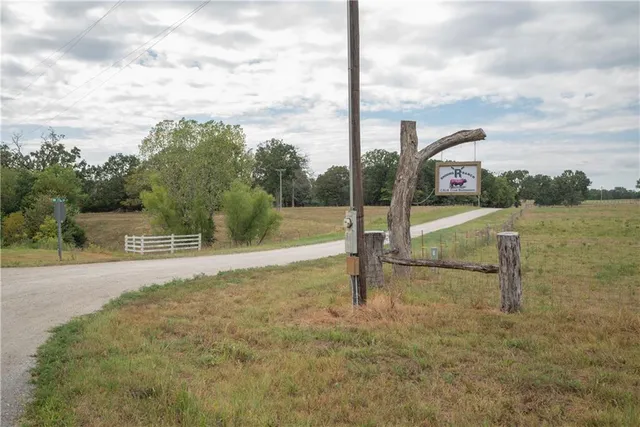 $4,490,000 | 731 Northwest 35th Lane, Lamar, MO 64759