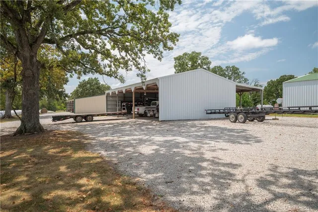 $4,490,000 | 731 Northwest 35th Lane, Lamar, MO 64759