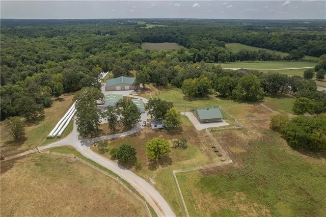 $4,490,000 | 731 Northwest 35th Lane, Lamar, MO 64759