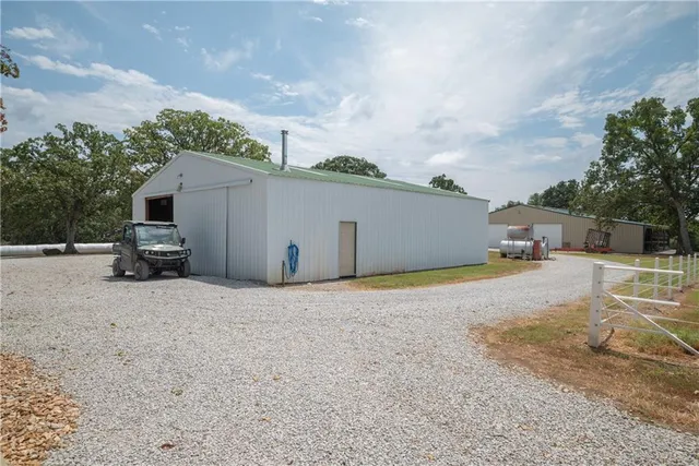 $4,490,000 | 731 Northwest 35th Lane, Lamar, MO 64759