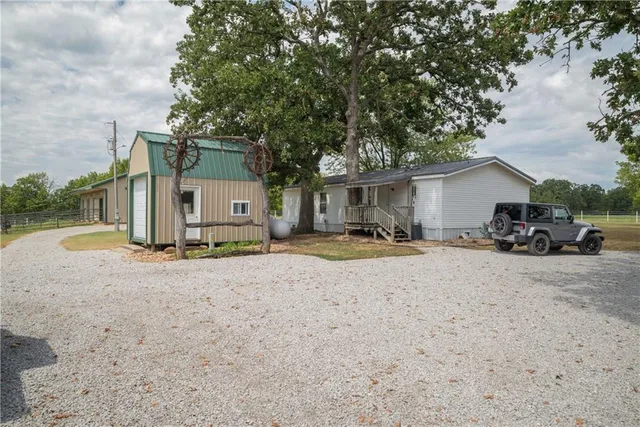 $4,490,000 | 731 Northwest 35th Lane, Lamar, MO 64759