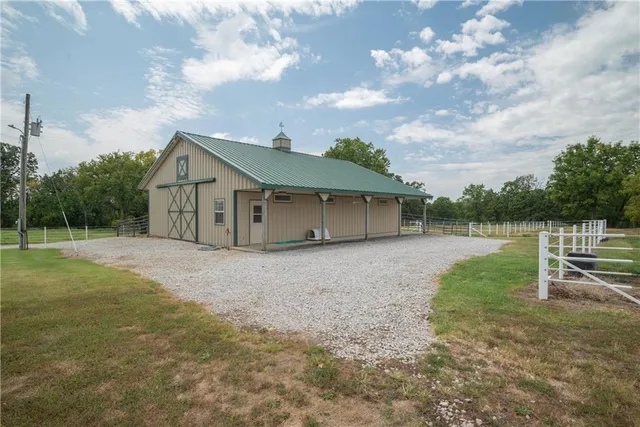 $4,490,000 | 731 Northwest 35th Lane, Lamar, MO 64759