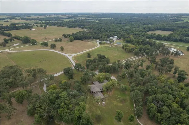$4,490,000 | 731 Northwest 35th Lane, Lamar, MO 64759