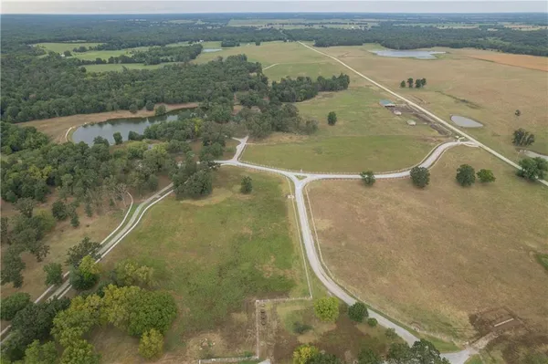 $4,490,000 | 731 Northwest 35th Lane, Lamar, MO 64759