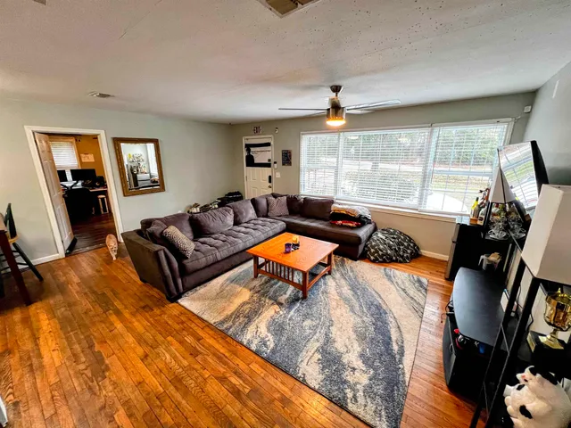 $3,700 | 400 Murat Street, Tallahassee, FL 32304