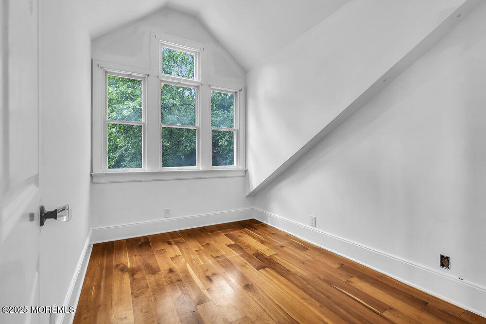 4 Oneida Avenue Atlantic Highlands, NJ 07716 - Photo 46 of 80 Bed #3- vaulted ceilings