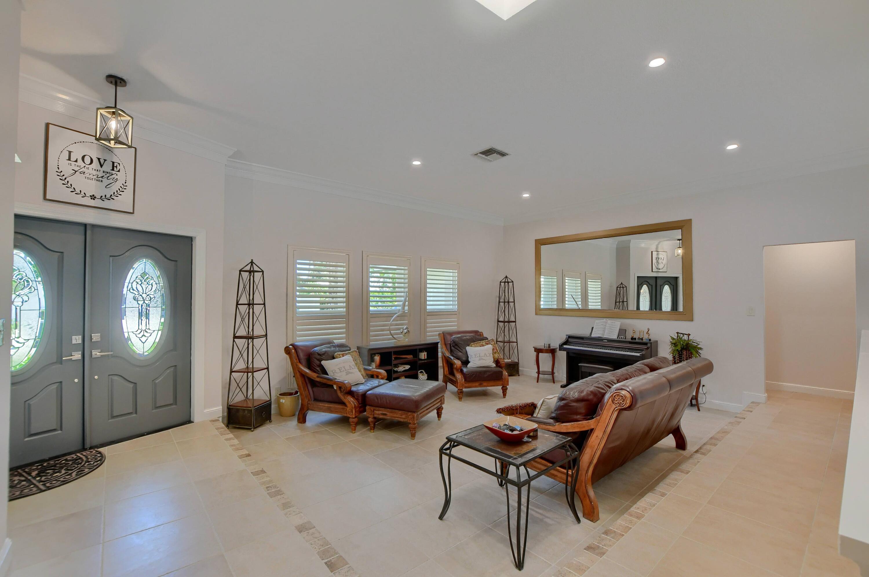 630 Southwest 17th Street Boca Raton, FL 33486 - Photo 4 of 53 Living Room